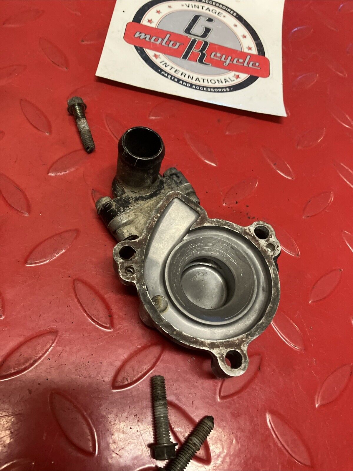Kawasaki KX125 1987 Water pump water pump cover 1985 1986