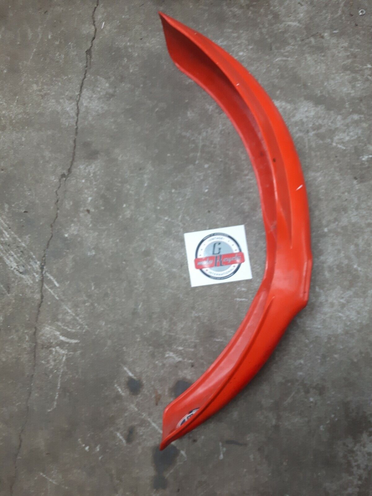 Honda CR250R 1986 front fender plastic fairing 61100-KA3-730ZA CR125R CR500R