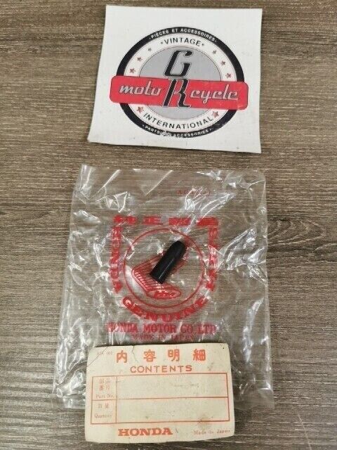 NOS HONDA C50H C70 C70M  CB160 CD175 CD175 CAP RUBBER 16194-040-004  H95