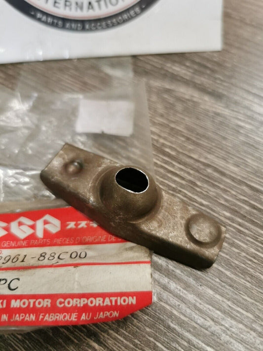 NOS SUZUKI   ARM  ROCKER  12961-88C00 S11
