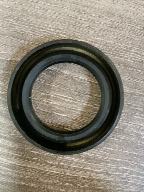 NOS YAMAHA YCS1C 1968 CS5 CS3C RD200A RD200B RD200C OIL SEAL 93103-32031-00 Y148