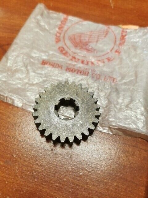 NOS Honda C65 TOP COUNTER SHAFT GEAR 23481-040-000 H75