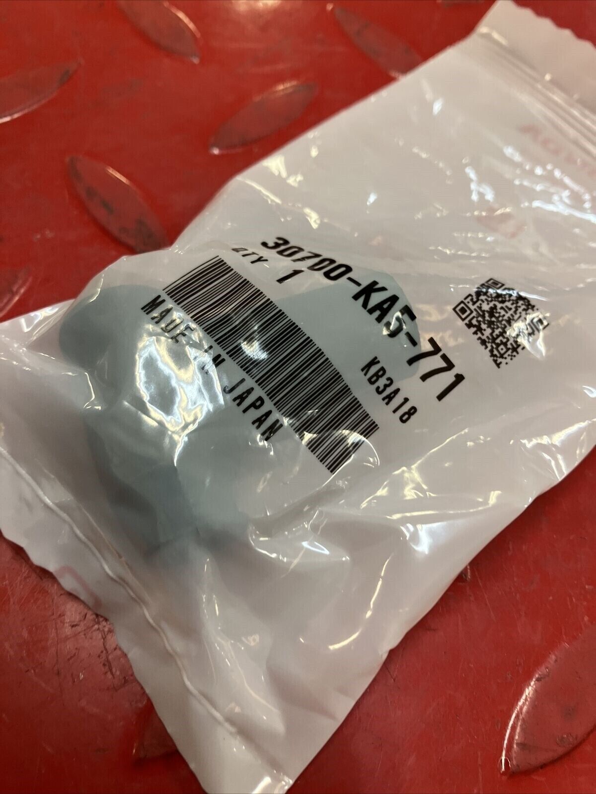 NEW Honda CR125R CR250R CR500R CR80R Spark plug cap cover H99