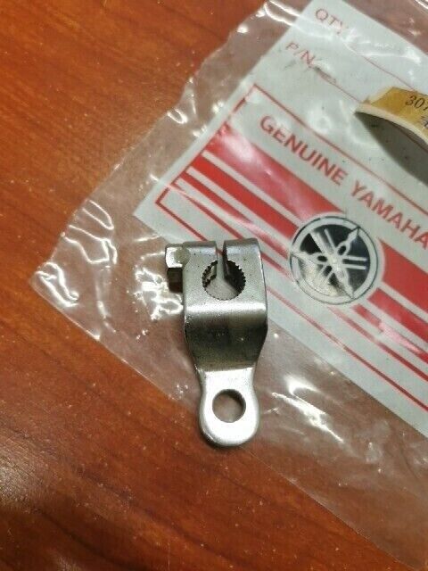 NOS Yamaha CS5 LS2 RD125 SHIFT ARM 307-18112-00-93 SUB 4X8-18112-00-00 Y120