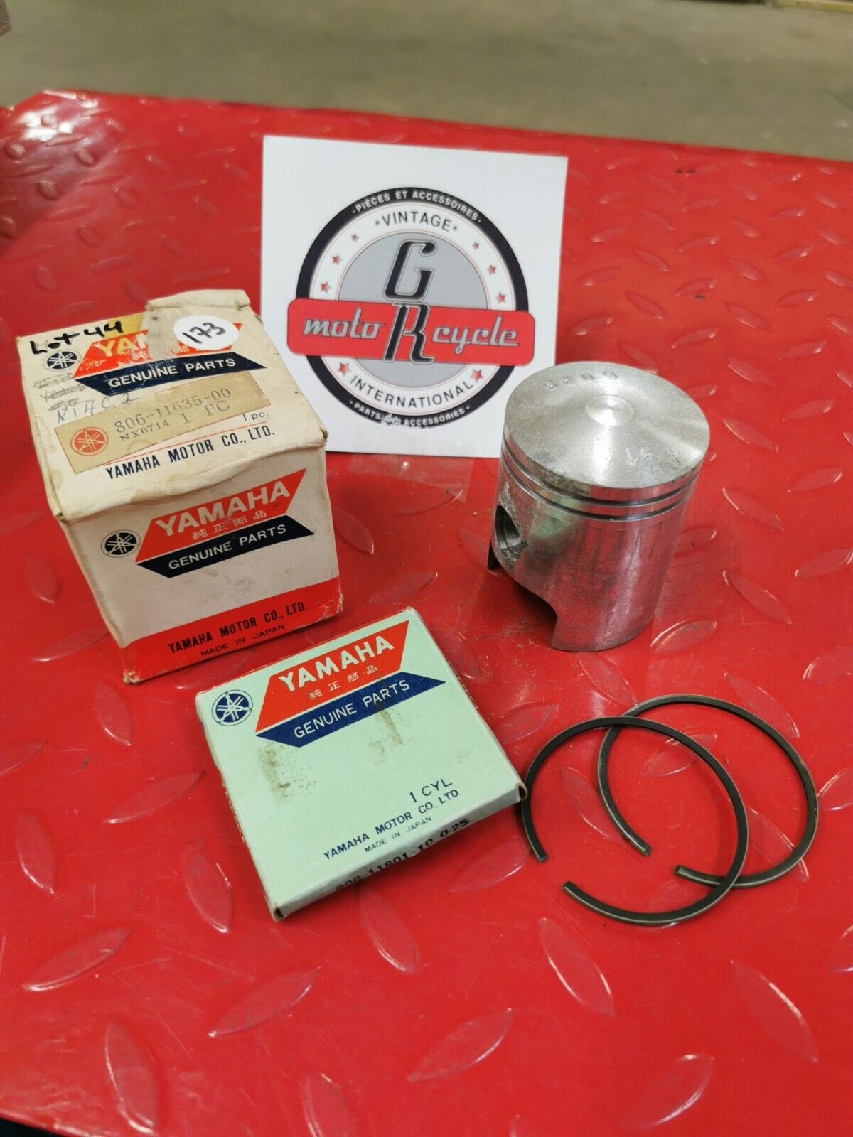 NOS YAMAHA SL338 1969 - 1973   Piston O/S .25  AND RING SET  806-11635-00 Y50
