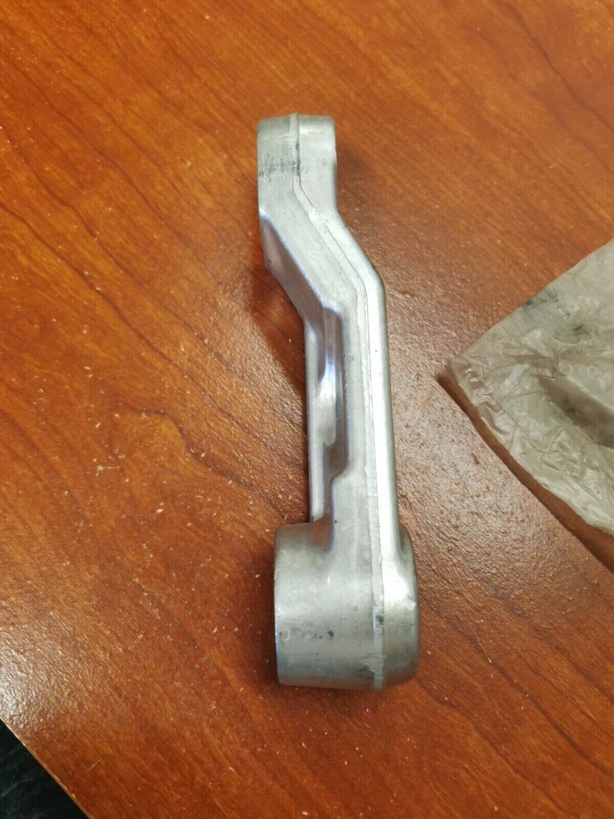 NOS Yamaha YZ125 YZ250 YZ490 SWING ARM CONNECTIING 2 ROD 1LX-2217G-00-00 Y85