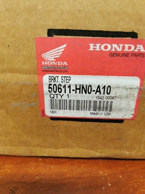 NOS Honda TRX450ES TRX450FE STEP BRACKET 50611-HN0-A10