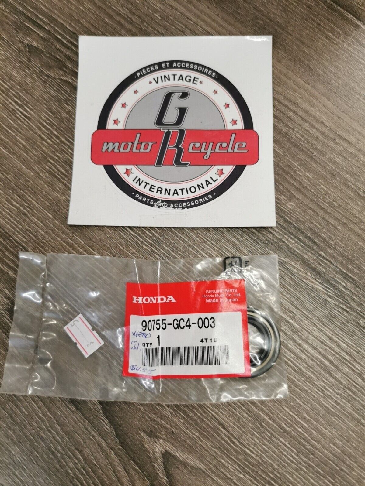 NOS HONDA DUST SEAL 90755-GC4-003 H54