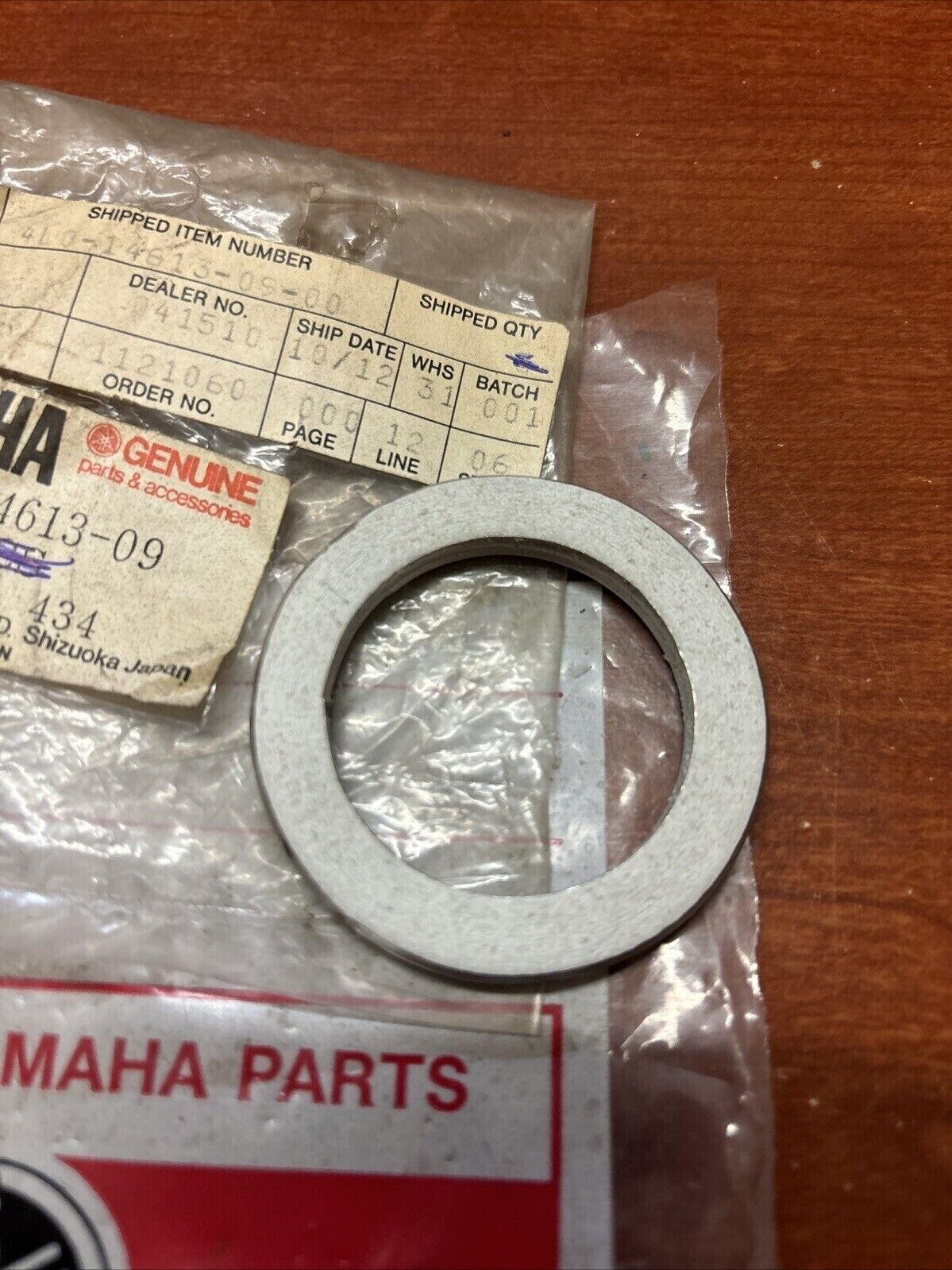 NOS Yamaha EXHAUST PIPE GASKET 4L0-14613-09-00 SUB 4AC-14613-00-00 Y180
