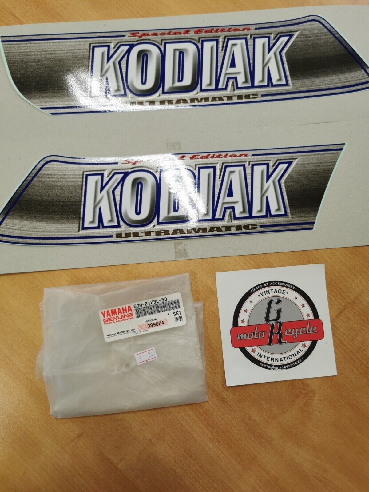 NOS YAMAHA YFM400  Emblem  label 1 Ultramatic Special Edition 5GH-2173L-50  Y49