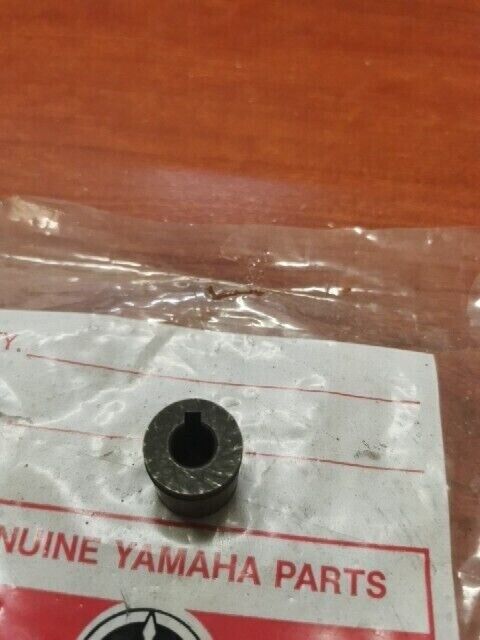 NOS Yamaha TX650 XS1 XS2 XS650 CAM 256-81651-10-00 Y162