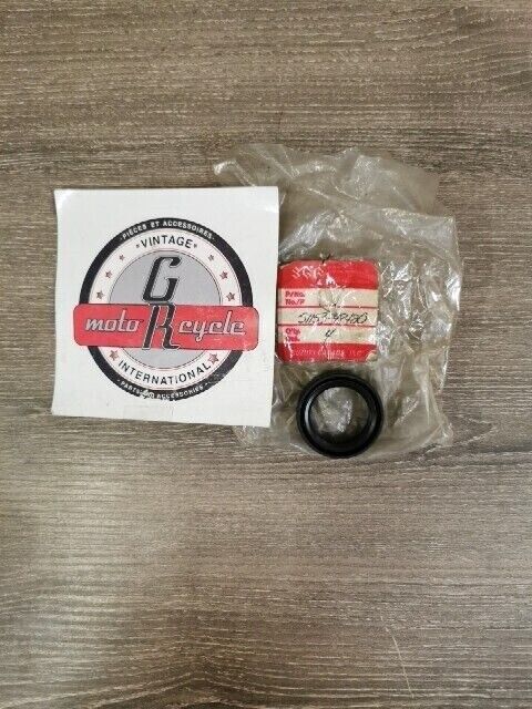 NOS SUZUKI DRZ125 2003 - 2013 TS125 TS100 RM80 SEAL OIL 51153-48420 S54