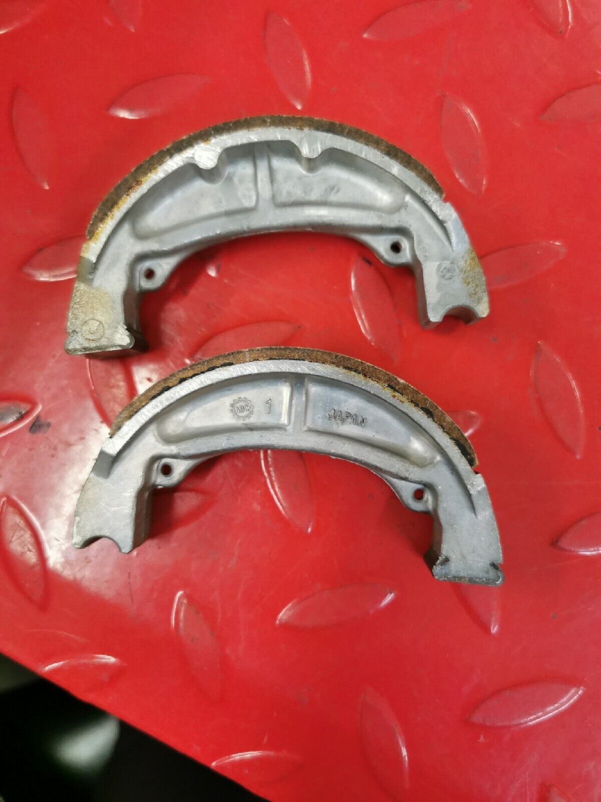 NOS SUZUKI RM80 1982 1983 1984 1985 SHOE SET BRAKE SUPERSEDED BY 54400-20810 S11