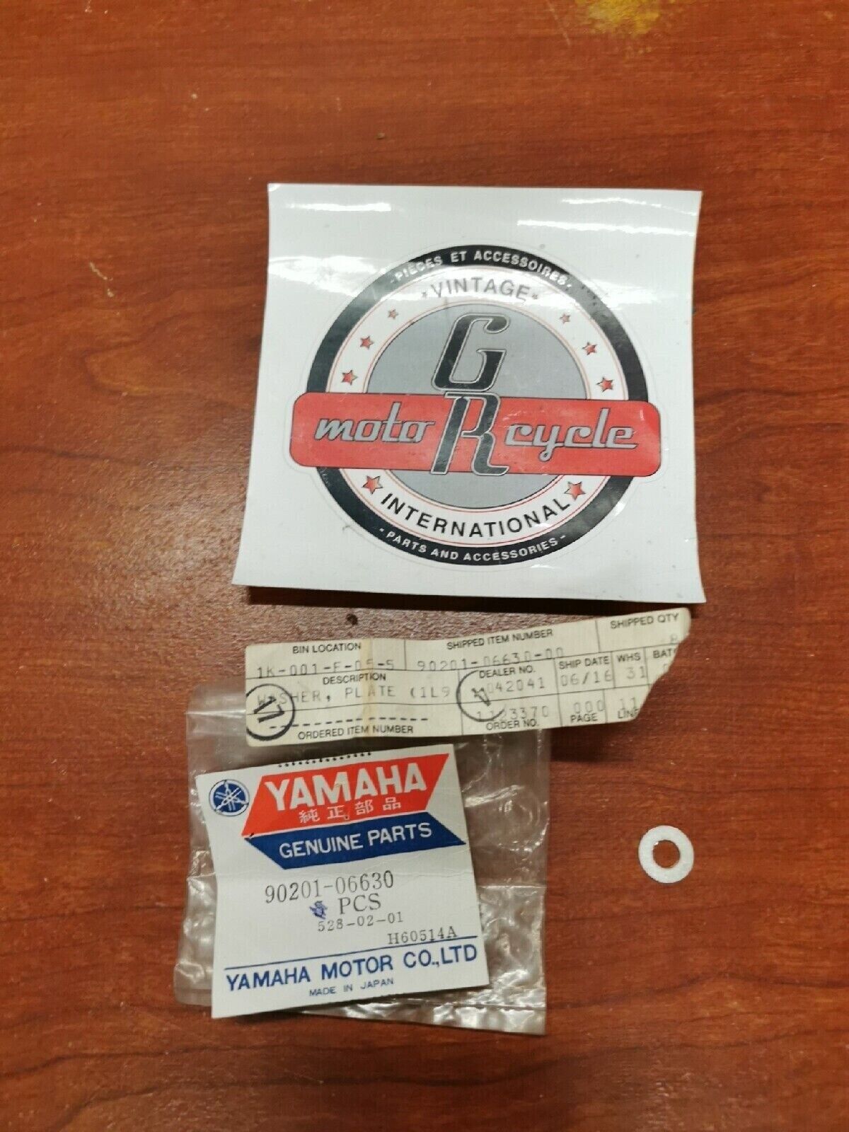 NOS Yamaha YFA1 YFM125 PLATE WASHER 90201-06630-00 Y72