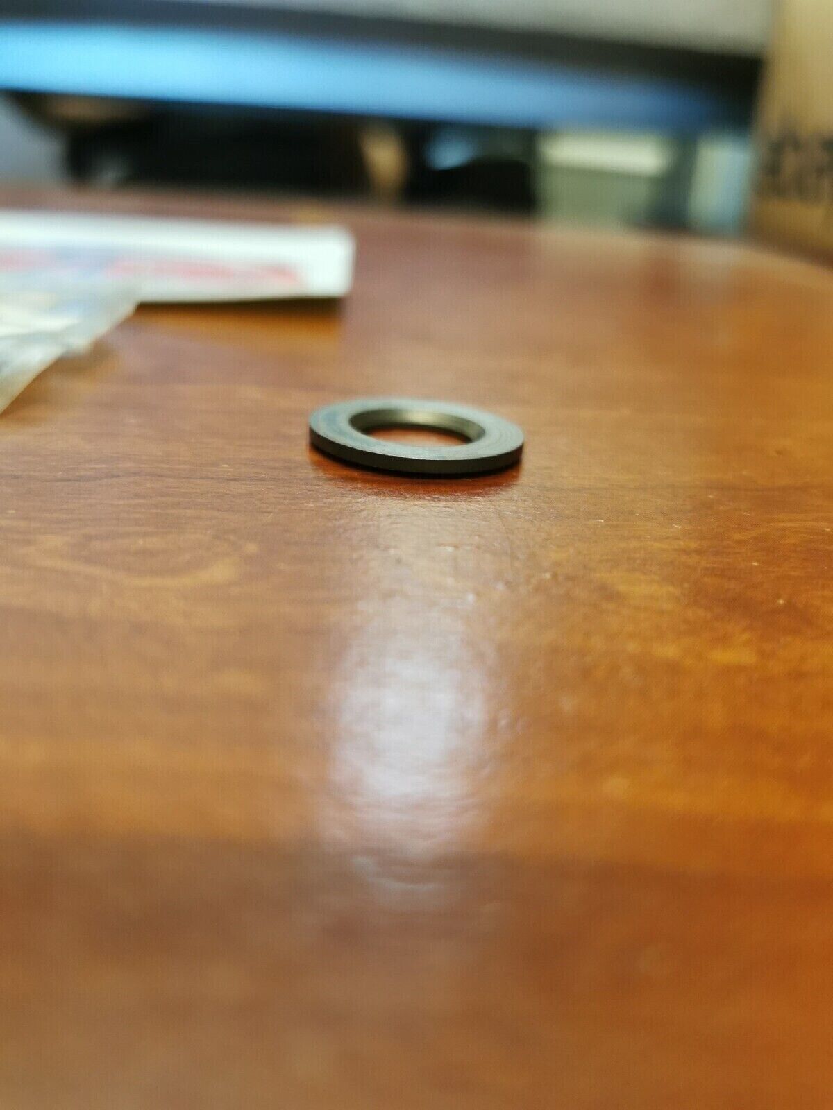 NOS Yamaha VALVE SPRING SEAT 26H-12116-00-00 Y71