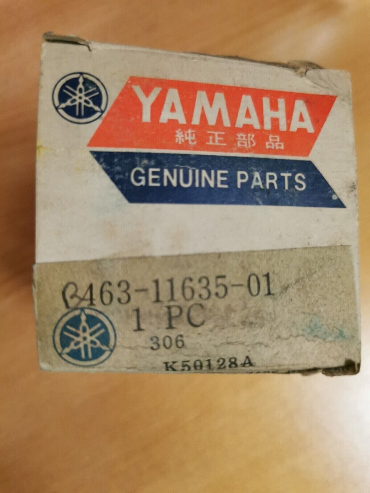 NOS YAMAHA  RS100 1975  1976  PISTON  1 O/S 0.25   463-11635-01-00 Y46