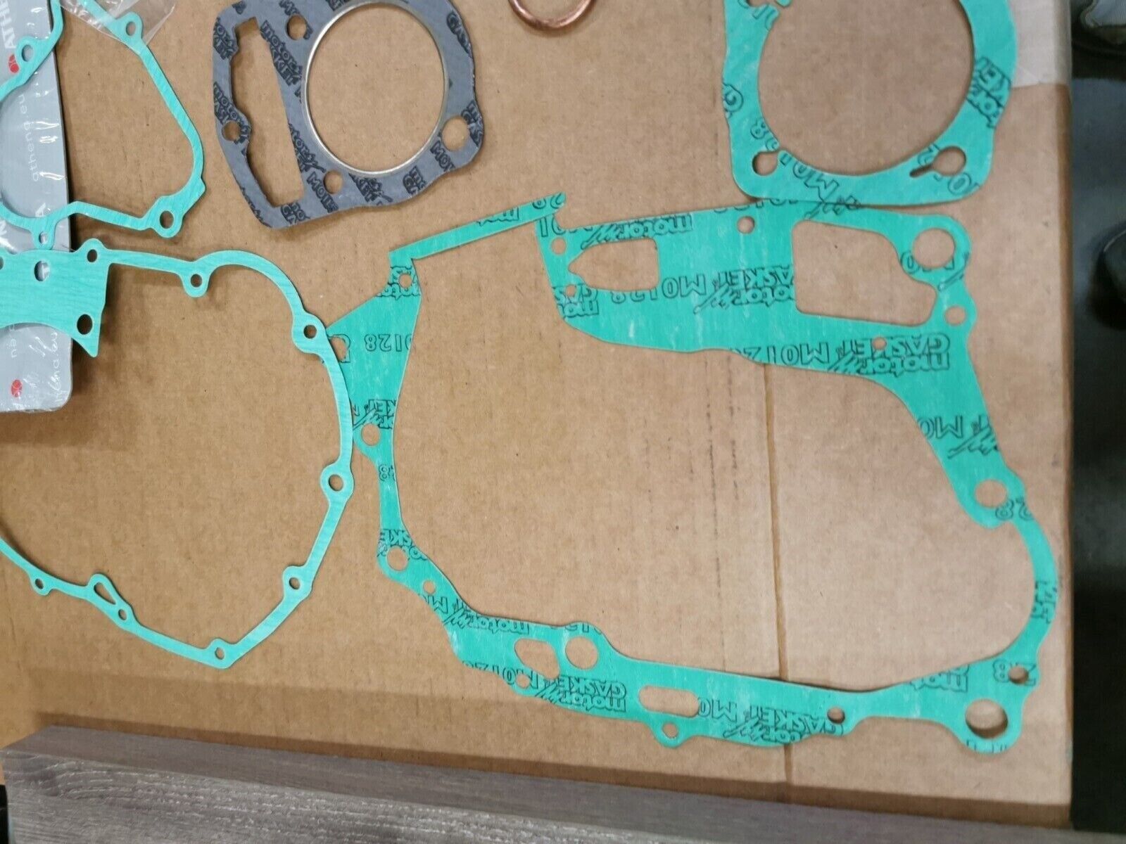 NOS ATHENA HONDA ATC200E 1982 1983 INCOMPLETE GASKET KIT SET P400210850204 J48