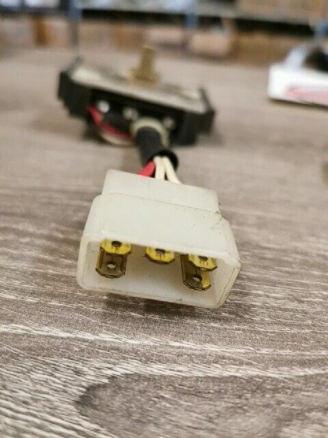 NOS YAMAHA TX650 1974 - 1976 XS650 XS650S RECTIFIER ASSY 447-81970-10-00 Y147