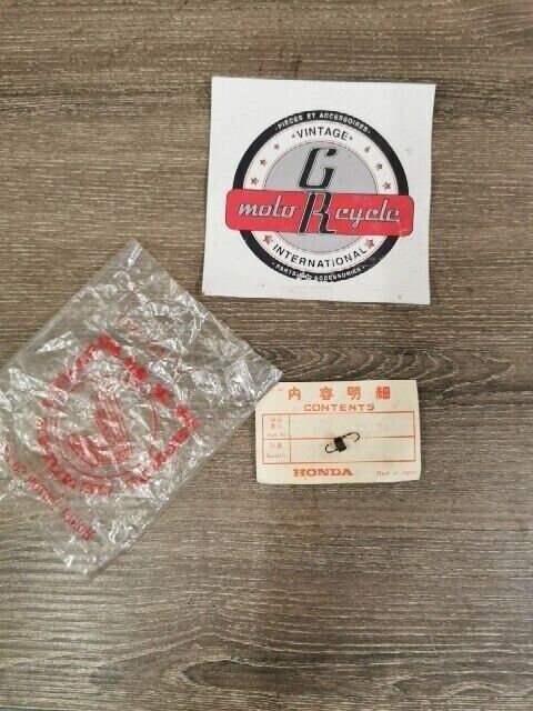 NOS HONDA C105T C100 C102  SPRING SHIFT ARM 24641-001-000 SUB 24641-041-000 H76