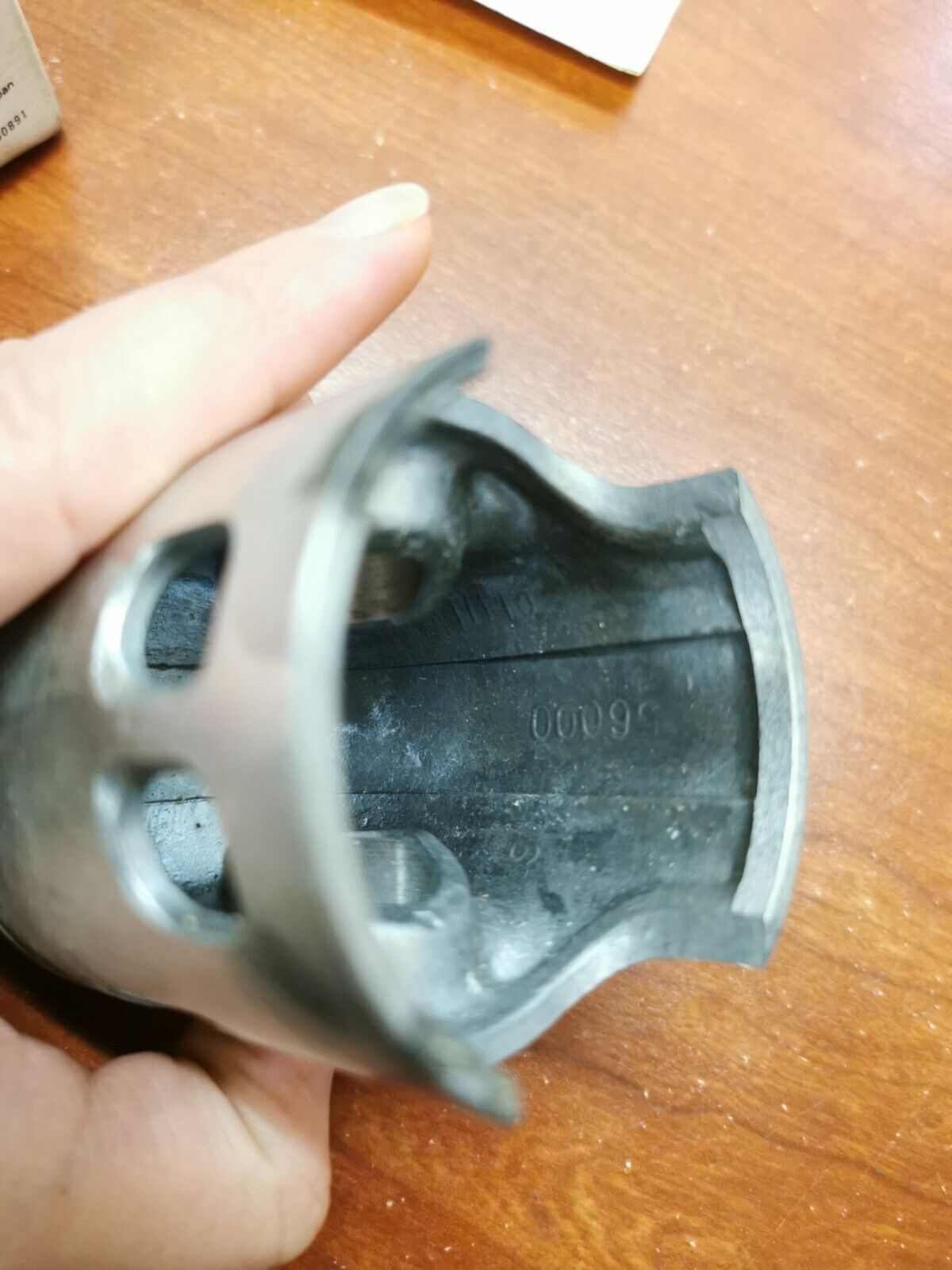 NOS Yamaha PISTON STD 0.98MM 560-11631-00-98 Y93