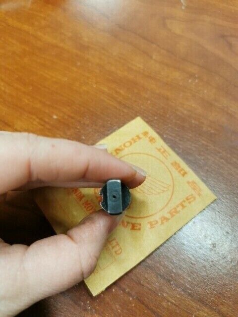 NOS Honda CB200 CL200 GUIDE ROLLER PIN 14503-354-000 H93