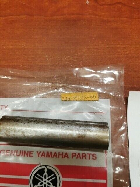NOS Yamaha TX650 XS2 XS650 YZ100 SPACER 306-23118-60-00 Y132