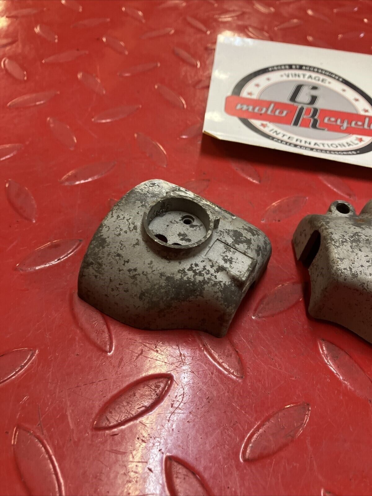 Yamaha RD400 1977 right handle switch body housing 1976