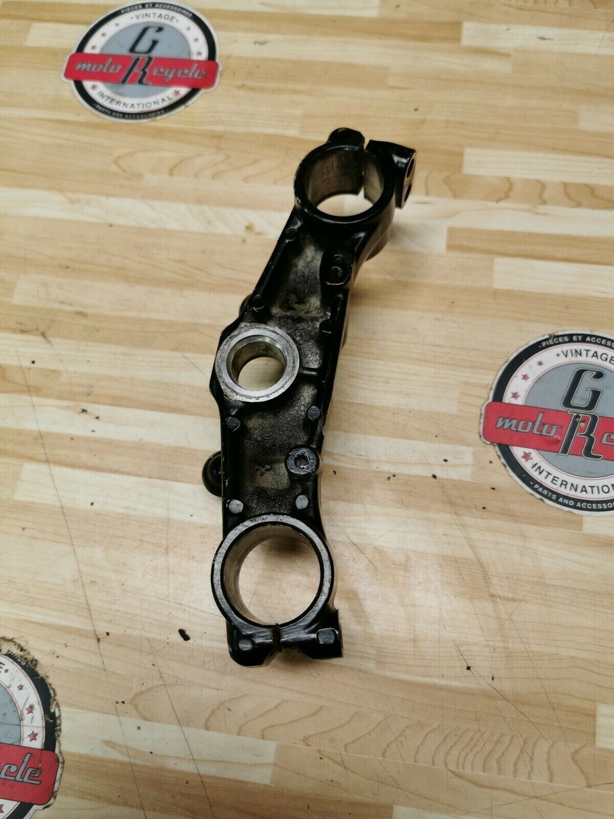 Yamaha TT225 1986 triple clamp tree steering stem top crown handle 1987