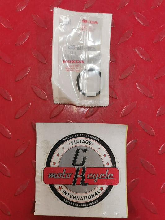 NOS Honda CR80 VTR250 CB650 CB750 VT800 VT600 PISTON SEAL 45209-166-006 H25
