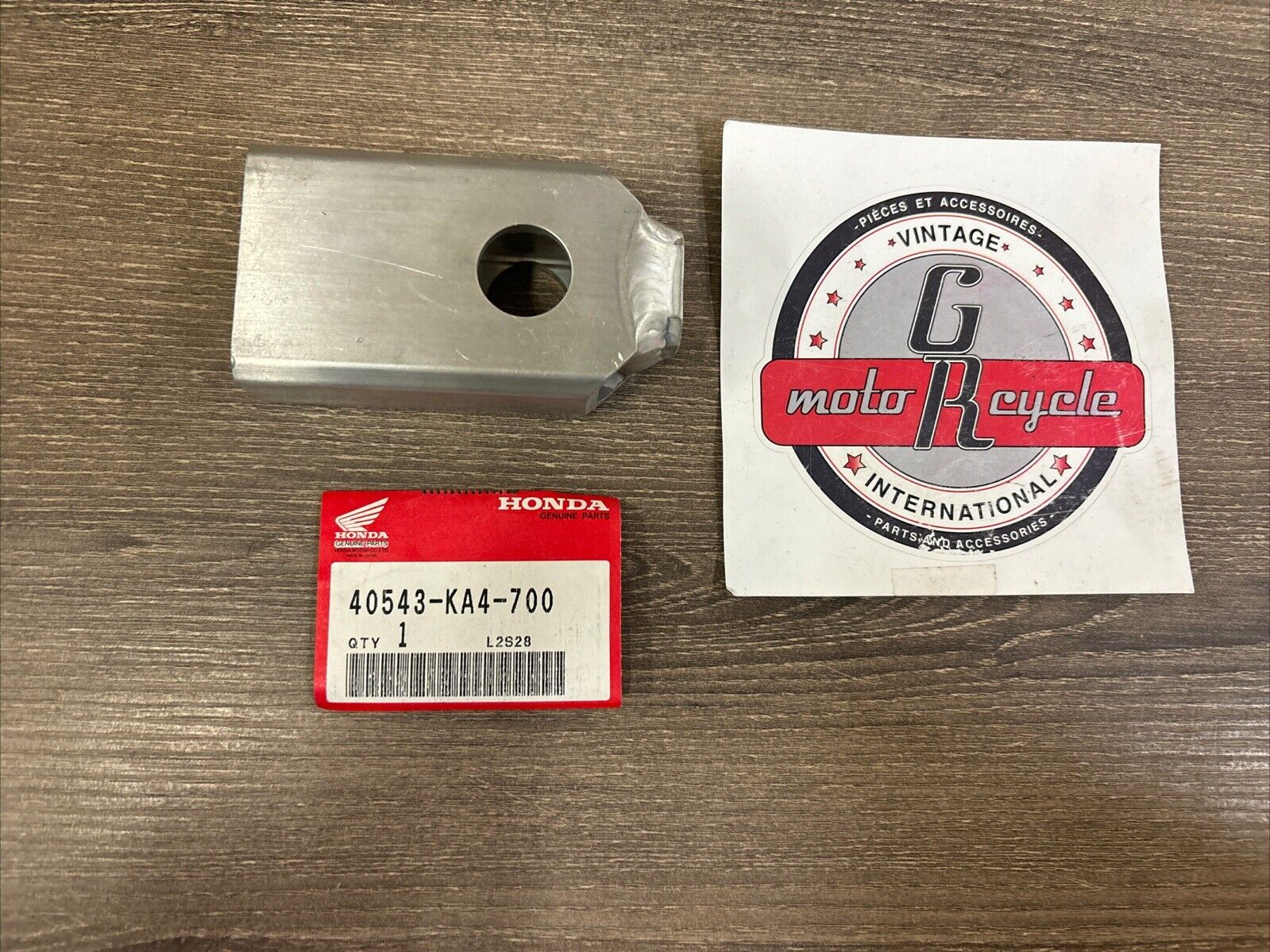 NOS Honda CR125 R CR250 R CR480 R CR500 R CHAIN ADJUSTER 40543-KA4-700 H127