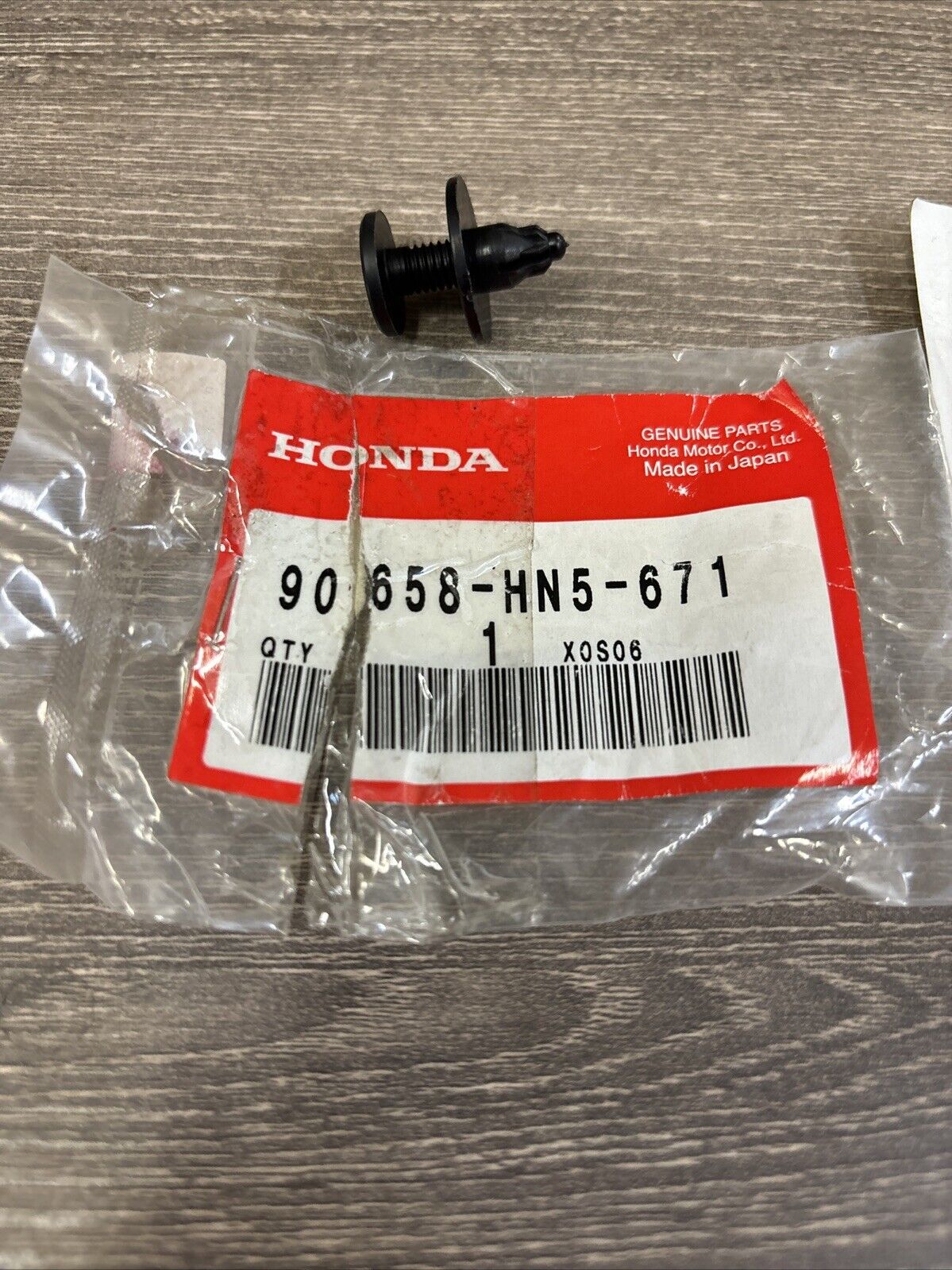 NOS Honda TRX250TE TRX350 FE FM TE TM LID CLIP 90658-HN5-671 H128