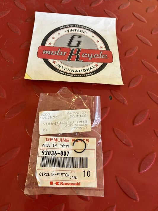 NOS Kawasaki KX60 KX65 KX125 KX250 KX250F PISTON CIRCLIP 92036-007 K15