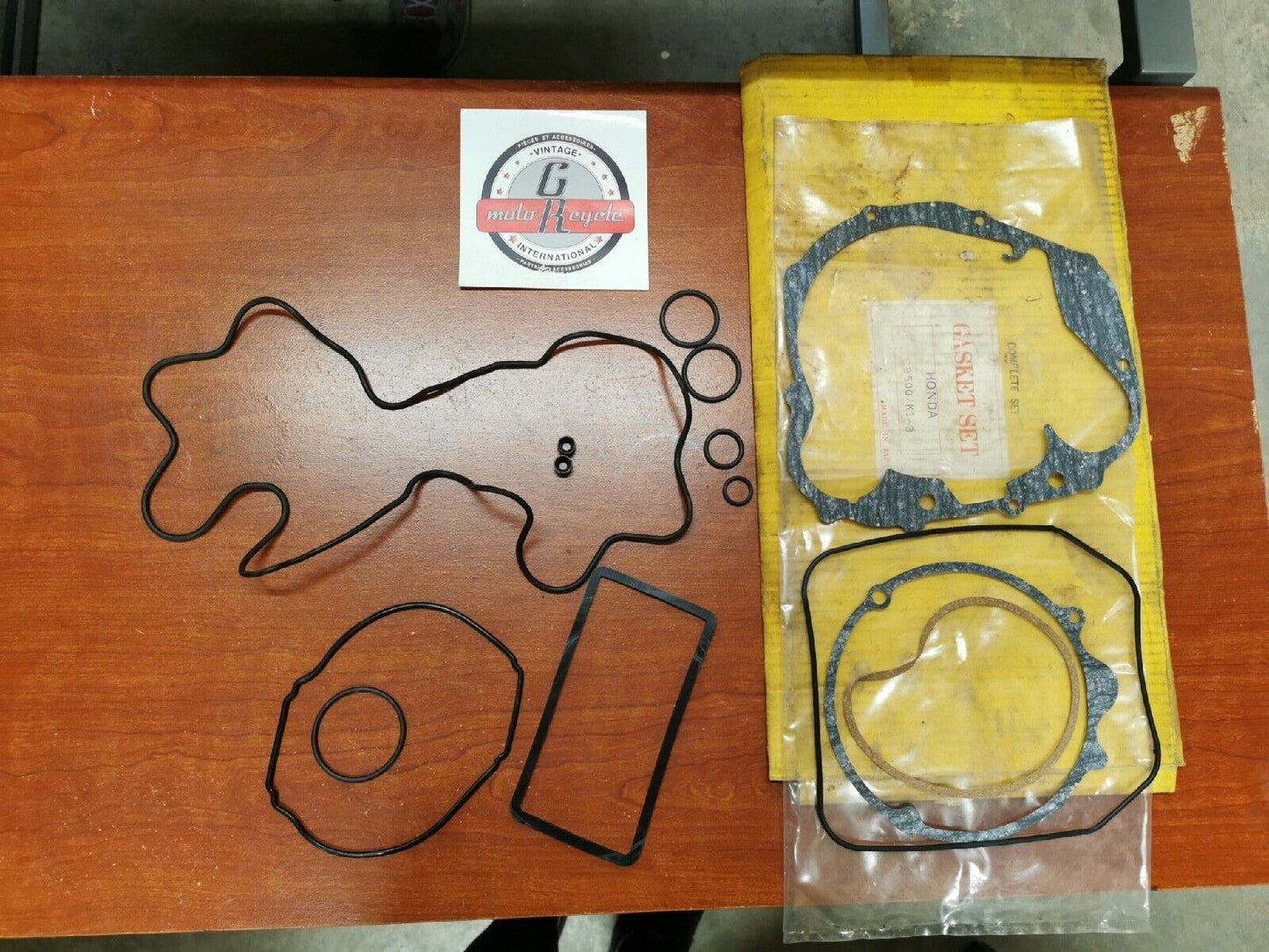 NOS Honda CB500 K1-K3 GASKET KIT INCOMPLETE H37