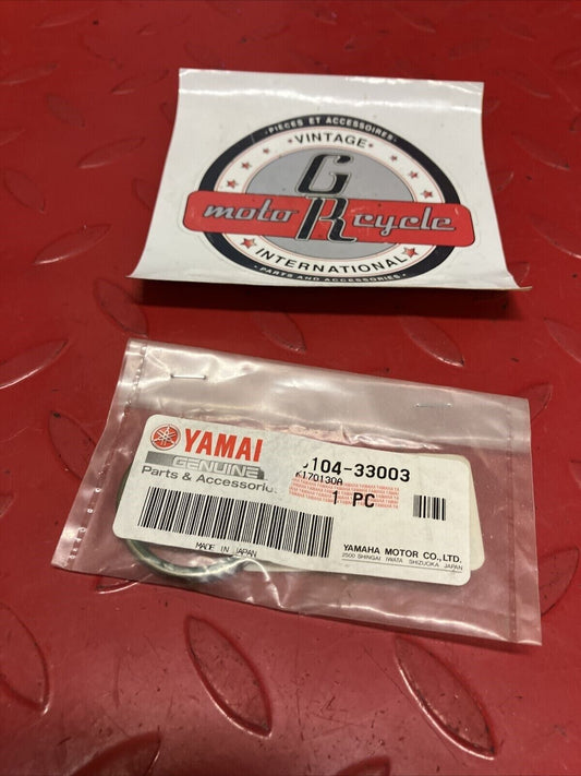 NOS YAMAHA OIL SEAL 93104-33003-00 Y61
