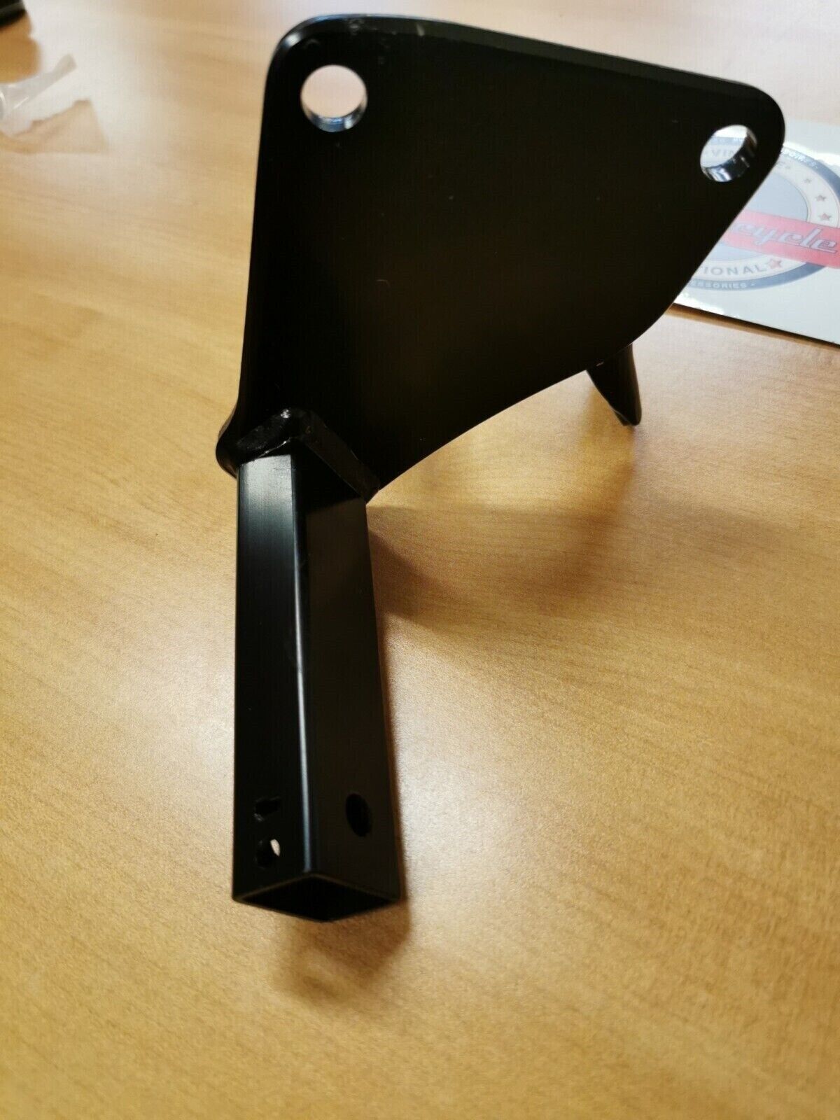 NOS  SUZUKI VZ800 1999 - 2004  FOOTREST BRACKET  43510-48E20  S10