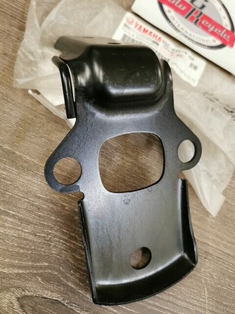 NOS YAMAHA PHAZER PZ50FXW PZ50RTXL PZ50VTZ METER BRACKET 8GC-83519-00-00 Y108