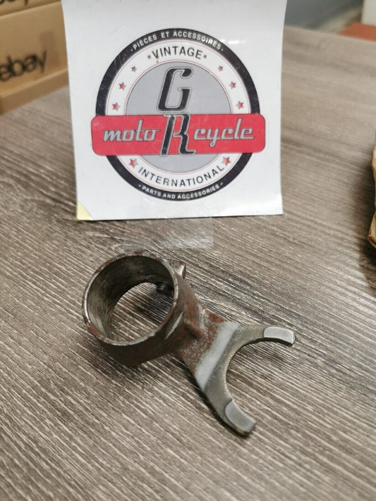 NOS YAMAHA YL1 YL1E 1966/1967 SELECTOR FORK SHIFT '1'    132-18511-00 Y58