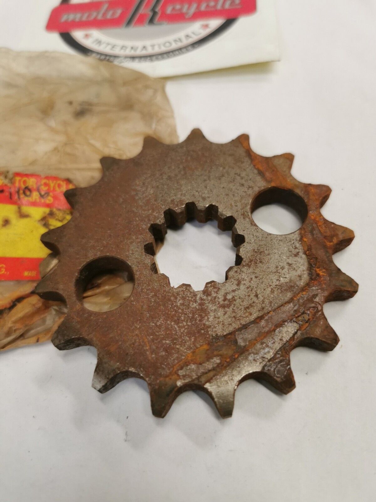 NOS NK KAWASAKI  Steel Front Sprocket 17t 13144-1106 J19