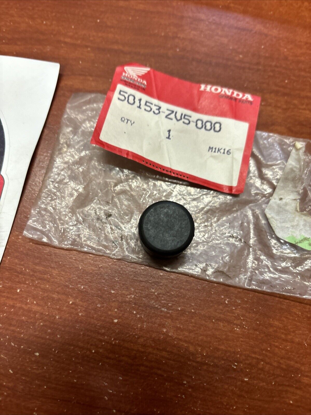 NOS Honda 25HP 30HP 35HP 40HP 50HP MOUNTING UPPER RUBBER B 50153-ZV5-000 H155