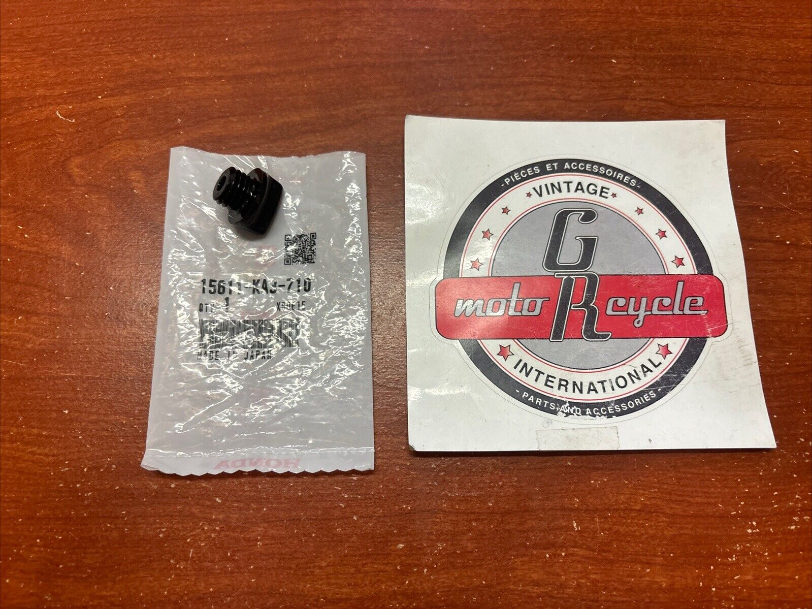 NOS Honda COTA CR125R CR250R CR80R CR85R OIL FILLER CAP 15611-KA3-710 H140