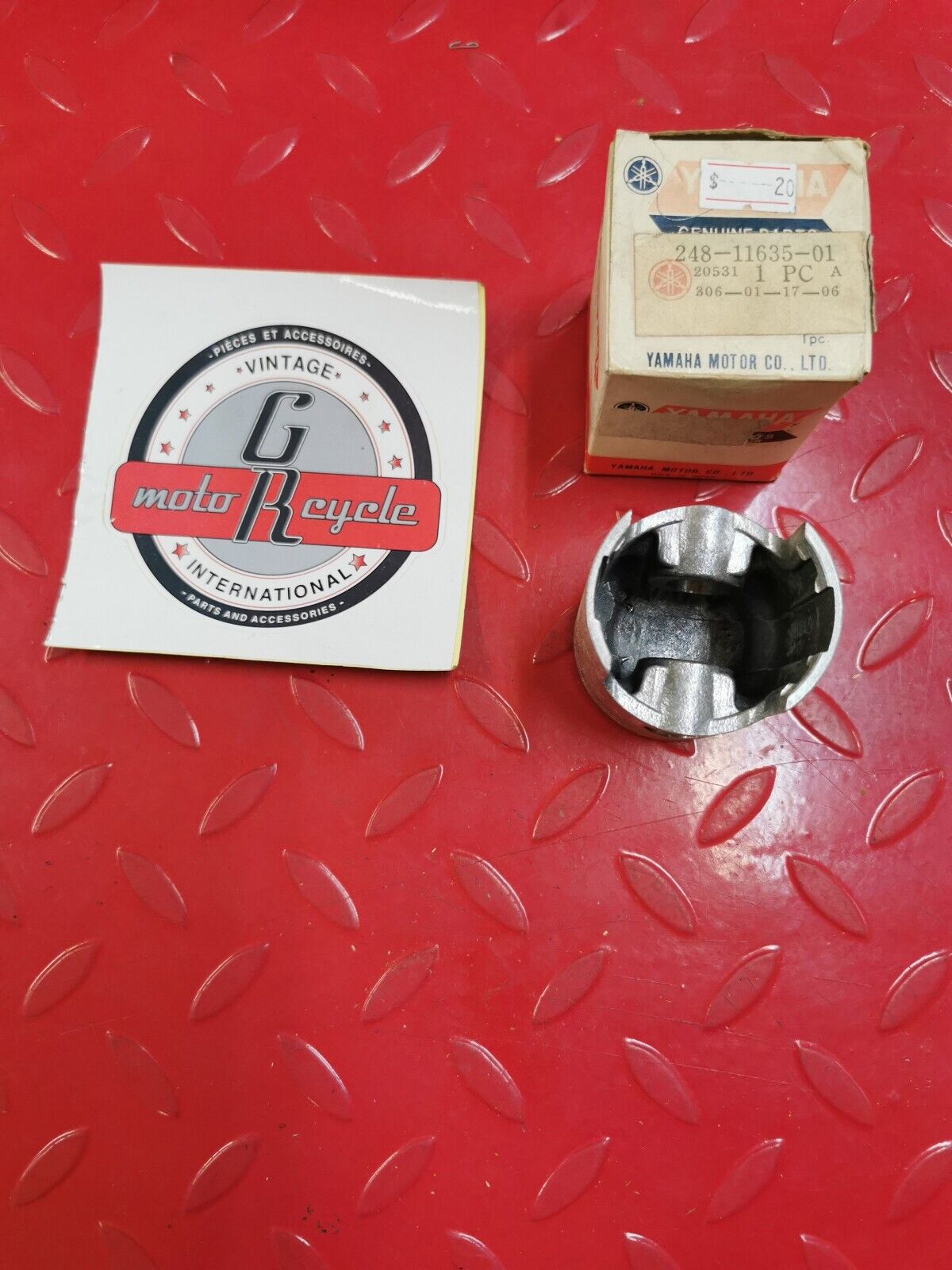 NOS YAMAHA CT1 AT1 DS6 1969 - 1971 PISTON 1 O/S 0.25 248-11635-01-00 Y33