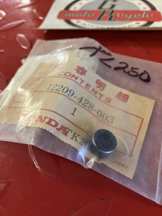 NOS HONDA XL250S XL250R XL350R VALVE STEM SEAL H24