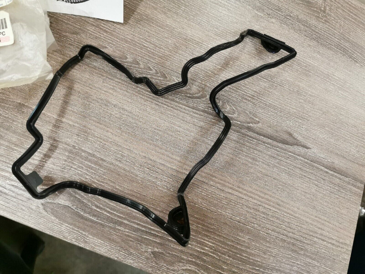 NOS YAMAHA XT350 XT250  1984 - 2000  HEAD COVER GASKET   30X-11193-01-00 Y51