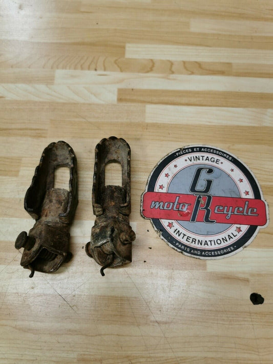 Yamaha DT125 1980 footpeg footrest fot peg rest step 22W-27411-01-90