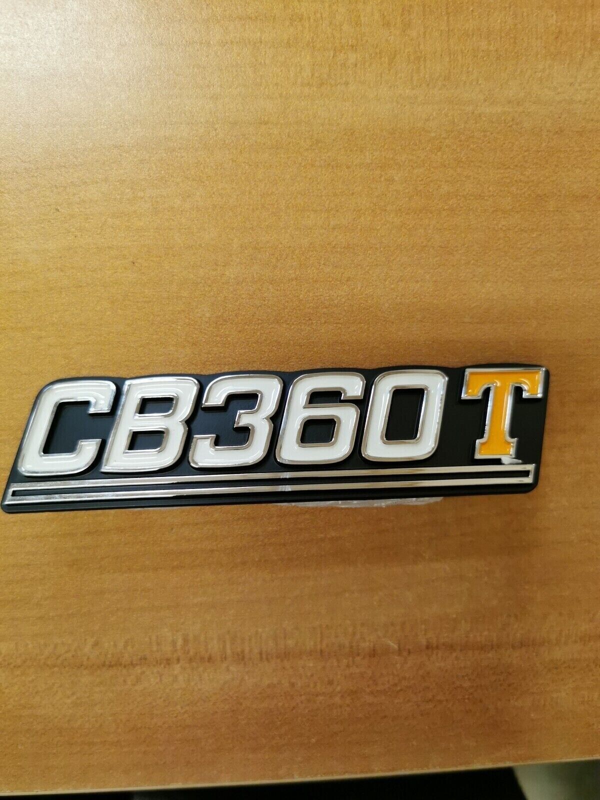 NOS HONDA  CB360T 1976 EMBLEM  SIDE COVER 87126-369-740  H16