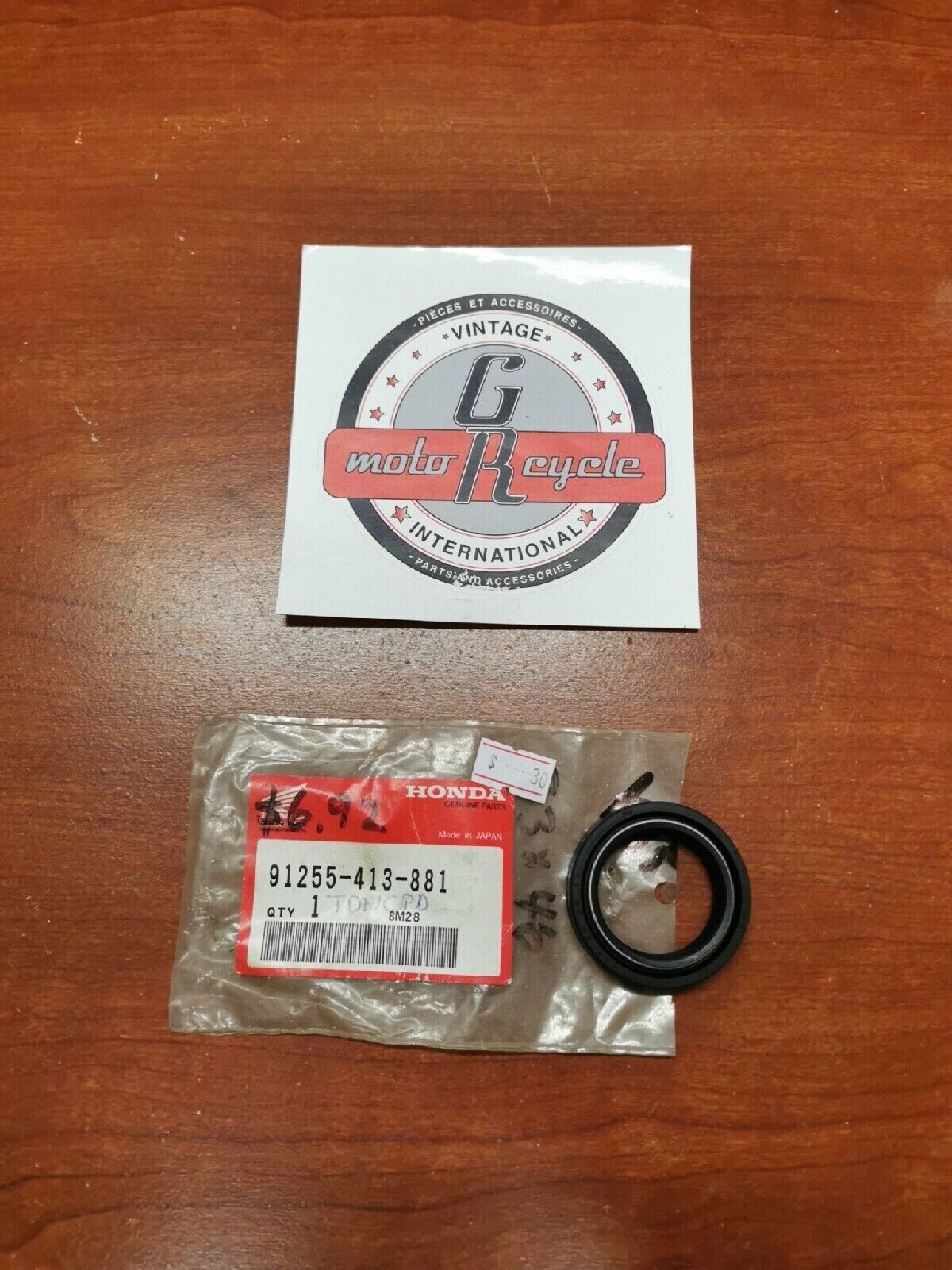 NOS Honda CM400 OIL SEAL (33X46X11) 91255-413-881 H34