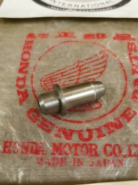 NOS HONDA C110 1962 C115 C350 TS50 GUIDE IN VALVE 12021-011-300 H79