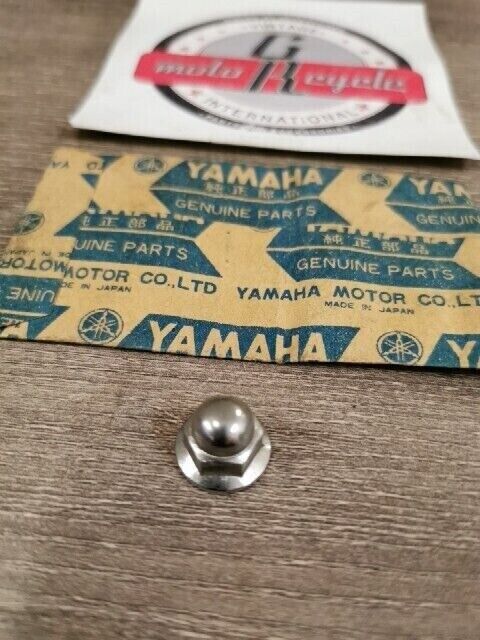NOS YAMAHA TX500 1973 TX500A 1974 XS500B 1975 NUT CROWN 90176-08011-00 Y151