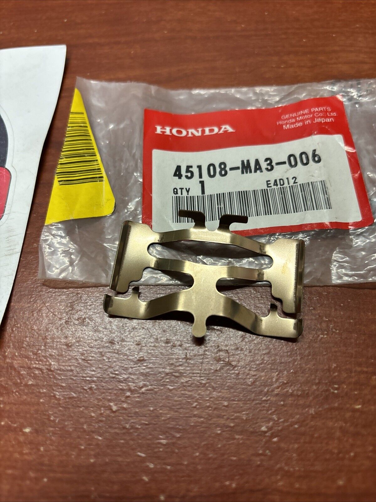NOS Honda CB1100 CB125T CB400 CB750 CB900 CBR1000F PAD SPRING 45108-MA3-006 H172