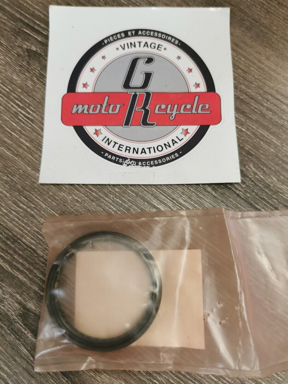 NOS HONDA  DUST SEAL 91252-HA2-003 H58